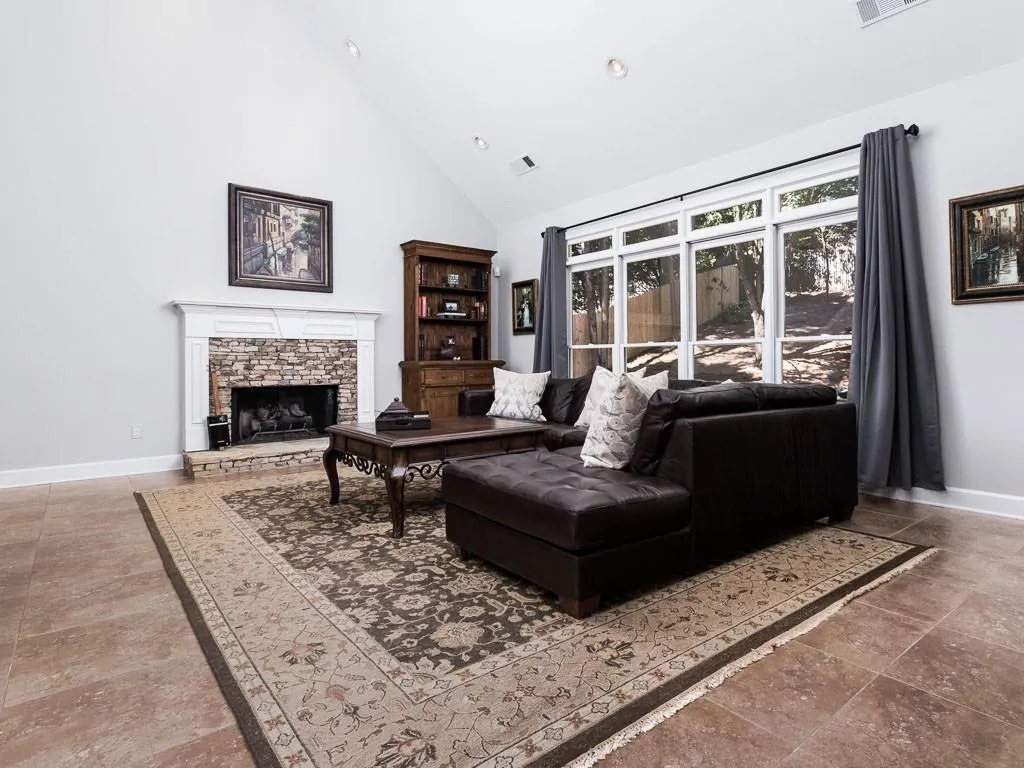 315 Craighead Drive, Sandy Springs, Georgia 30319, 4 Bedrooms Bedrooms, ,3 BathroomsBathrooms,Residential,Sold,315 Craighead Drive,5846997