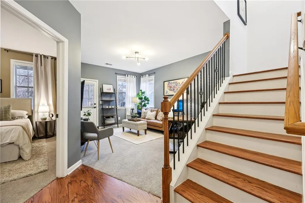 3811 Chattahoochee Summit Drive Se Unit 5, Atlanta, Georgia 30339, 4 Bedrooms Bedrooms, ,3 BathroomsBathrooms,Residential,For Sale,3811 Chattahoochee Summit Drive Se Unit 5,7690105