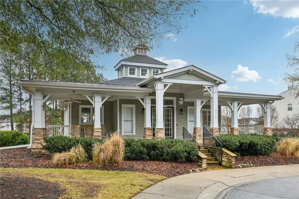 3811 Chattahoochee Summit Drive Se Unit 5, Atlanta, Georgia 30339, 4 Bedrooms Bedrooms, ,3 BathroomsBathrooms,Residential,For Sale,3811 Chattahoochee Summit Drive Se Unit 5,7690105