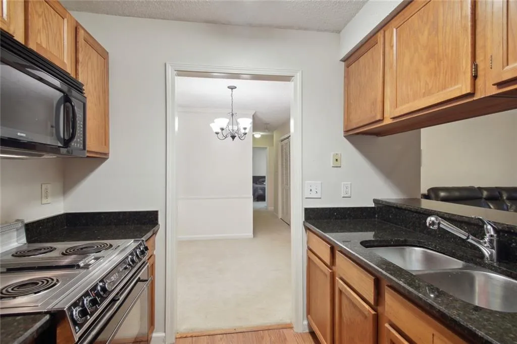 514 Barrington Hills Drive, Sandy Springs, Georgia 30350, 2 Bedrooms Bedrooms, ,2 BathroomsBathrooms,Residential,Sold,514 Barrington Hills Drive,7144914