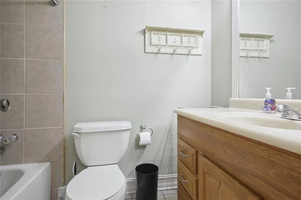 514 Barrington Hills Drive, Sandy Springs, Georgia 30350, 2 Bedrooms Bedrooms, ,2 BathroomsBathrooms,Residential,Sold,514 Barrington Hills Drive,7144914