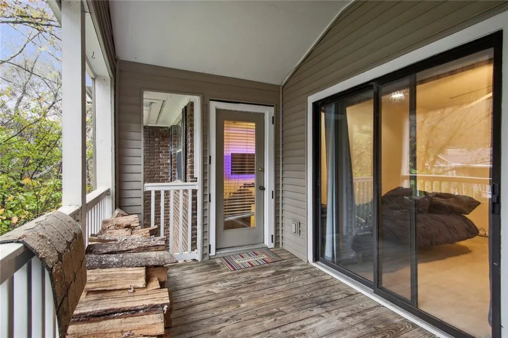 514 Barrington Hills Drive, Sandy Springs, Georgia 30350, 2 Bedrooms Bedrooms, ,2 BathroomsBathrooms,Residential,Sold,514 Barrington Hills Drive,7144914