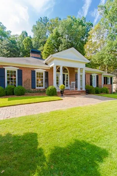 Atlanta, Georgia 30305, 4 Bedrooms Bedrooms, ,4 BathroomsBathrooms,Residential,Sold,5557620