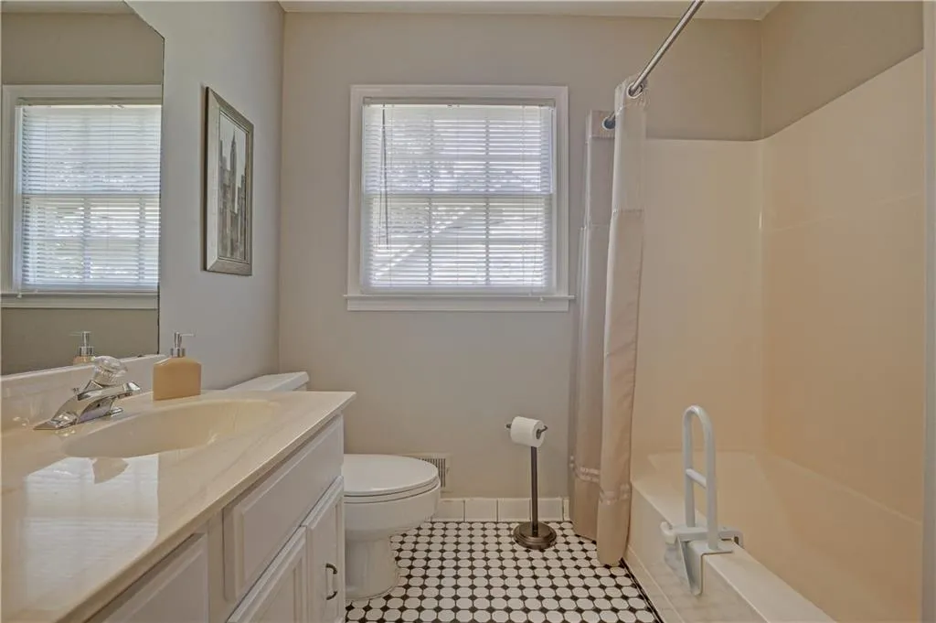 1315 Old Woodbine Road, Sandy Springs, Georgia 30319, 5 Bedrooms Bedrooms, ,2 BathroomsBathrooms,Residential,Sold,1315 Old Woodbine Road,6058858