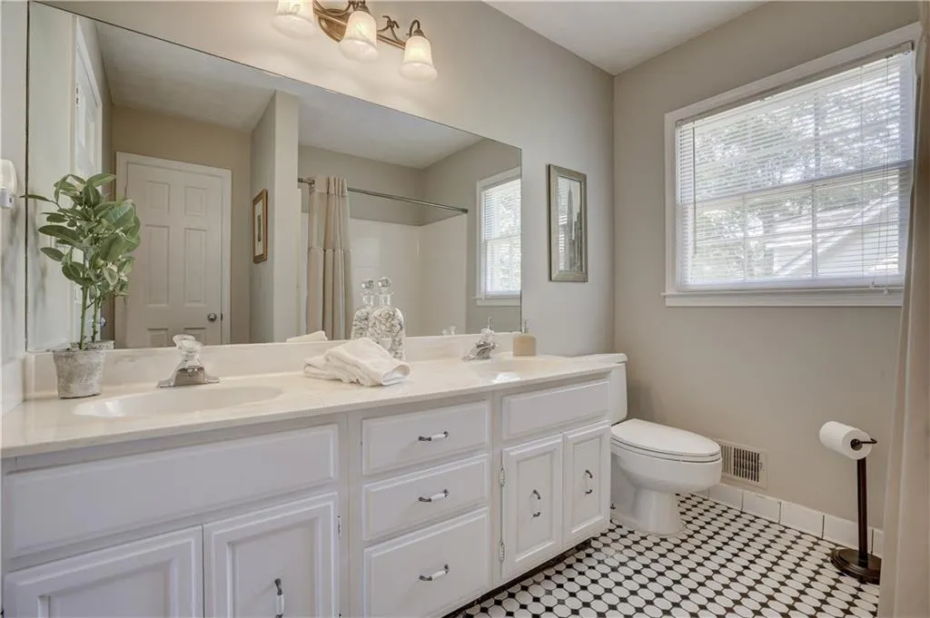 1315 Old Woodbine Road, Sandy Springs, Georgia 30319, 5 Bedrooms Bedrooms, ,2 BathroomsBathrooms,Residential,Sold,1315 Old Woodbine Road,6058858
