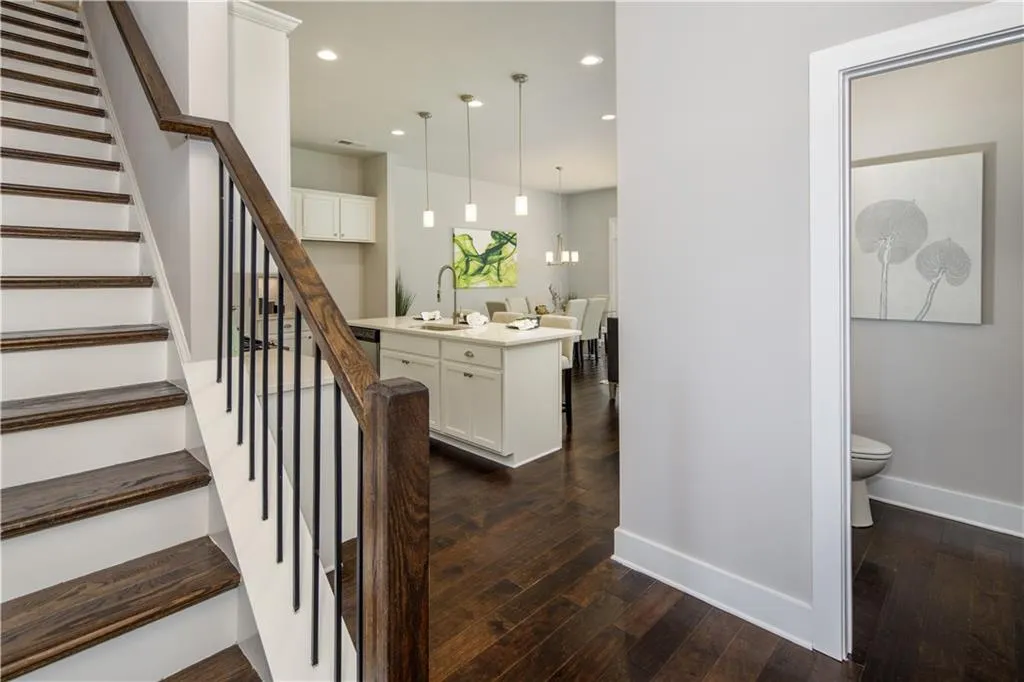 5736 Taylor Way Unit 11, Sandy Springs, Georgia 30342, 3 Bedrooms Bedrooms, ,2 BathroomsBathrooms,Residential,Sold,5736 Taylor Way Unit 11,6072607