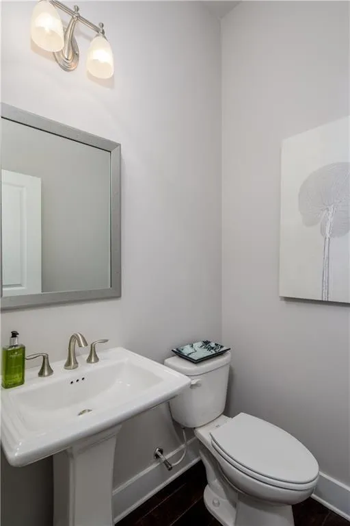 5736 Taylor Way Unit 11, Sandy Springs, Georgia 30342, 3 Bedrooms Bedrooms, ,2 BathroomsBathrooms,Residential,Sold,5736 Taylor Way Unit 11,6072607