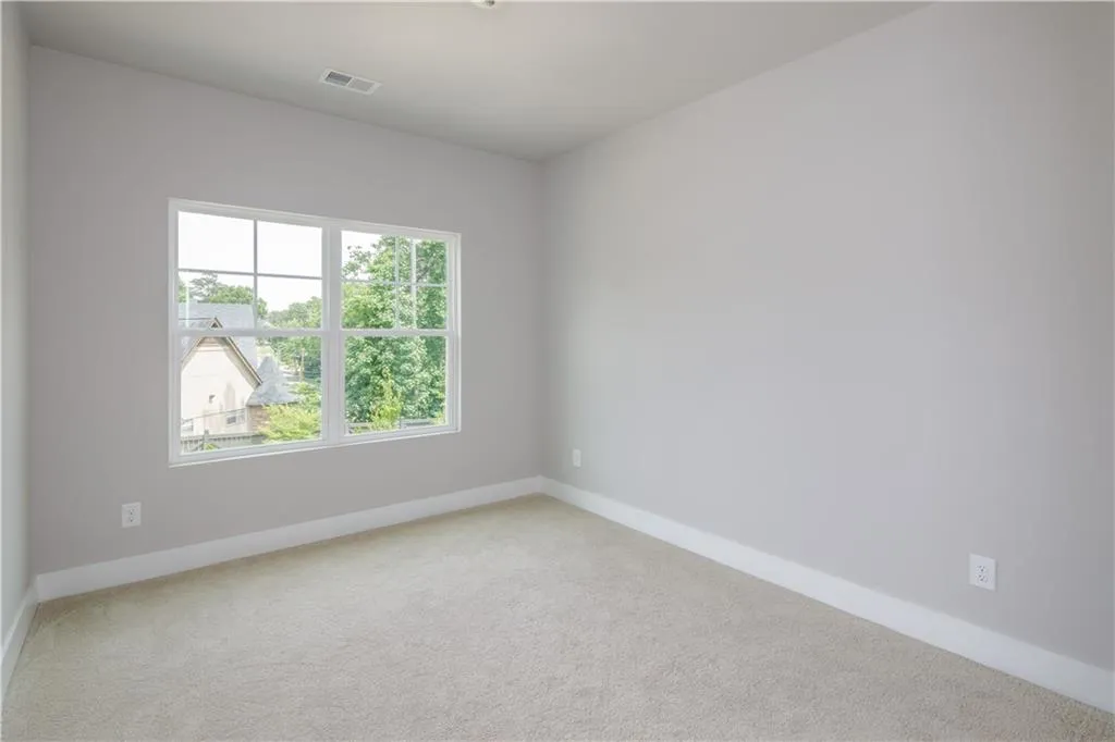 5736 Taylor Way Unit 11, Sandy Springs, Georgia 30342, 3 Bedrooms Bedrooms, ,2 BathroomsBathrooms,Residential,Sold,5736 Taylor Way Unit 11,6072607