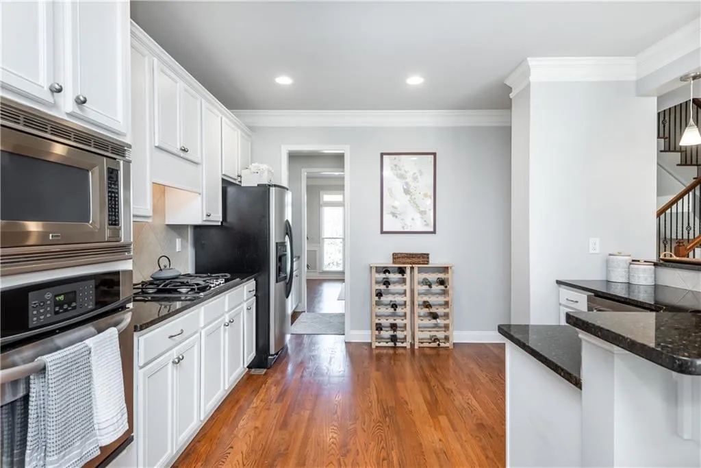 5567 Julian Place, Atlanta, Georgia 30342, 4 Bedrooms Bedrooms, ,3 BathroomsBathrooms,Residential,Sold,5567 Julian Place,7191419