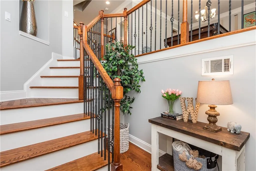 5567 Julian Place, Atlanta, Georgia 30342, 4 Bedrooms Bedrooms, ,3 BathroomsBathrooms,Residential,Sold,5567 Julian Place,7191419