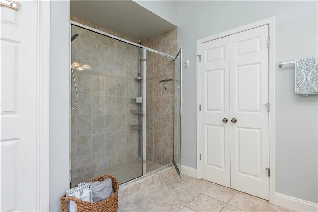 5567 Julian Place, Atlanta, Georgia 30342, 4 Bedrooms Bedrooms, ,3 BathroomsBathrooms,Residential,Sold,5567 Julian Place,7191419