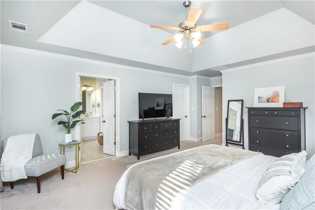 5567 Julian Place, Atlanta, Georgia 30342, 4 Bedrooms Bedrooms, ,3 BathroomsBathrooms,Residential,Sold,5567 Julian Place,7191419