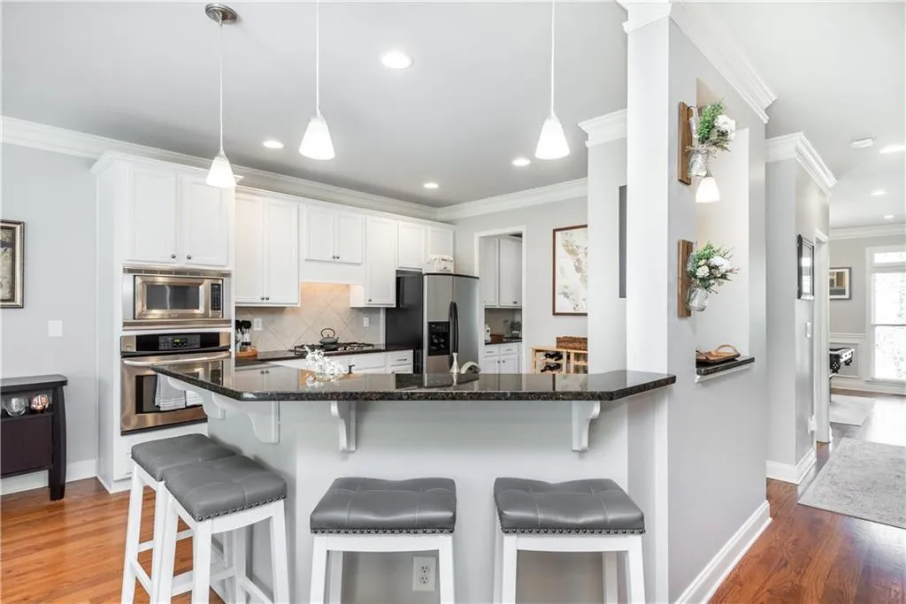 5567 Julian Place, Atlanta, Georgia 30342, 4 Bedrooms Bedrooms, ,3 BathroomsBathrooms,Residential,Sold,5567 Julian Place,7191419