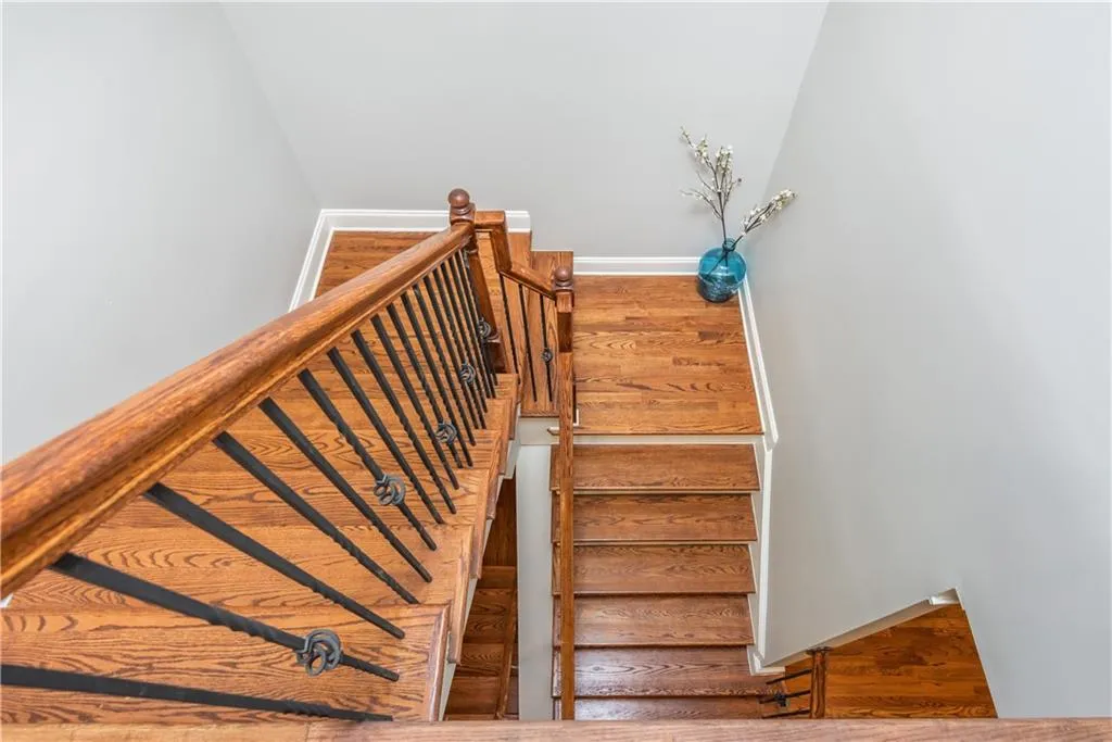 5567 Julian Place, Atlanta, Georgia 30342, 4 Bedrooms Bedrooms, ,3 BathroomsBathrooms,Residential,Sold,5567 Julian Place,7191419