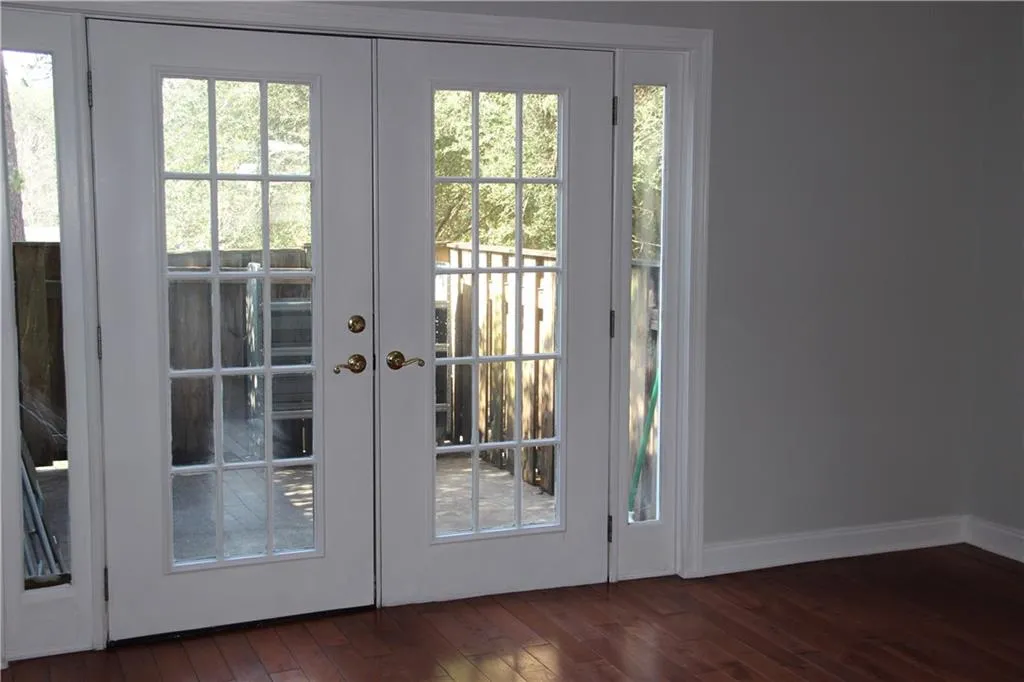 5684 Kingsport Drive Unit 1, Atlanta, Georgia 30342, 2 Bedrooms Bedrooms, ,1 BathroomBathrooms,Residential,Sold,5684 Kingsport Drive Unit 1,6678459