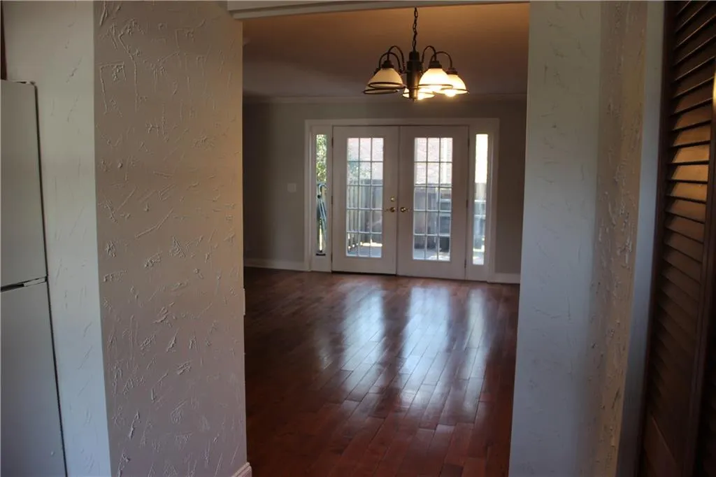 5684 Kingsport Drive Unit 1, Atlanta, Georgia 30342, 2 Bedrooms Bedrooms, ,1 BathroomBathrooms,Residential,Sold,5684 Kingsport Drive Unit 1,6678459