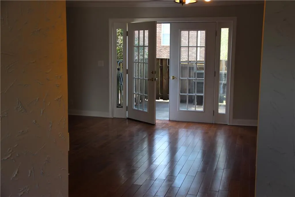 5684 Kingsport Drive Unit 1, Atlanta, Georgia 30342, 2 Bedrooms Bedrooms, ,1 BathroomBathrooms,Residential,Sold,5684 Kingsport Drive Unit 1,6678459