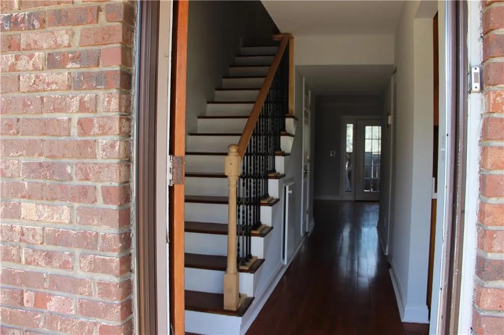 5684 Kingsport Drive Unit 1, Atlanta, Georgia 30342, 2 Bedrooms Bedrooms, ,1 BathroomBathrooms,Residential,Sold,5684 Kingsport Drive Unit 1,6678459