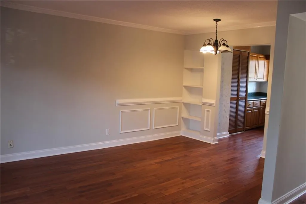 5684 Kingsport Drive Unit 1, Atlanta, Georgia 30342, 2 Bedrooms Bedrooms, ,1 BathroomBathrooms,Residential,Sold,5684 Kingsport Drive Unit 1,6678459