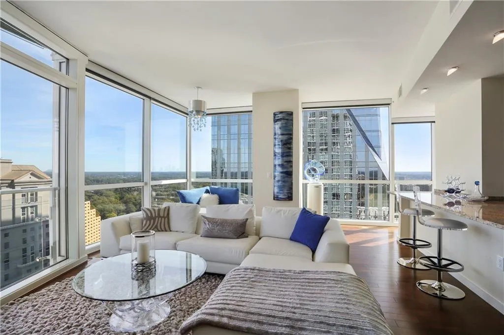 3325 Piedmont Road Ne Unit 2306, Atlanta, Georgia 30305, 1 Bedroom Bedrooms, ,1 BathroomBathrooms,Residential,Sold,3325 Piedmont Road Ne Unit 2306,6091878