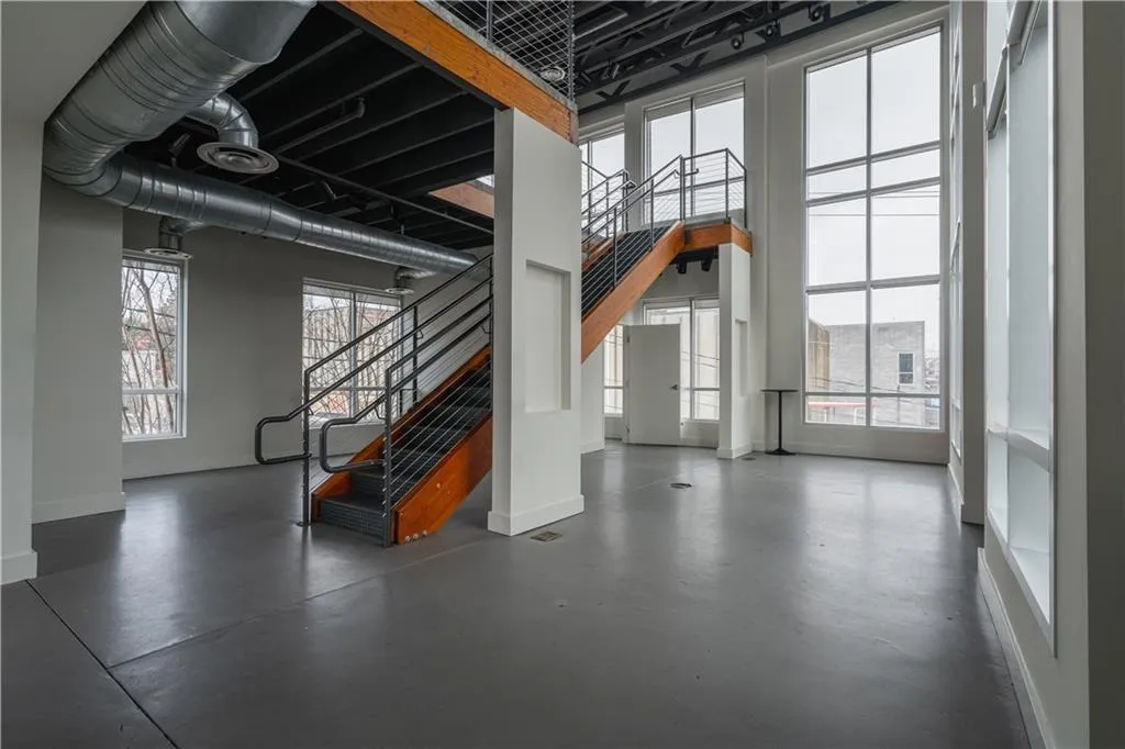 Second floor area