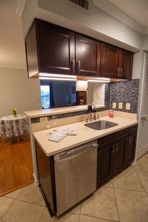 795 Hammond Drive Unit 1105, Sandy Springs, Georgia 30328, 1 Bedroom Bedrooms, ,1 BathroomBathrooms,Residential,Sold,795 Hammond Drive Unit 1105,6674400