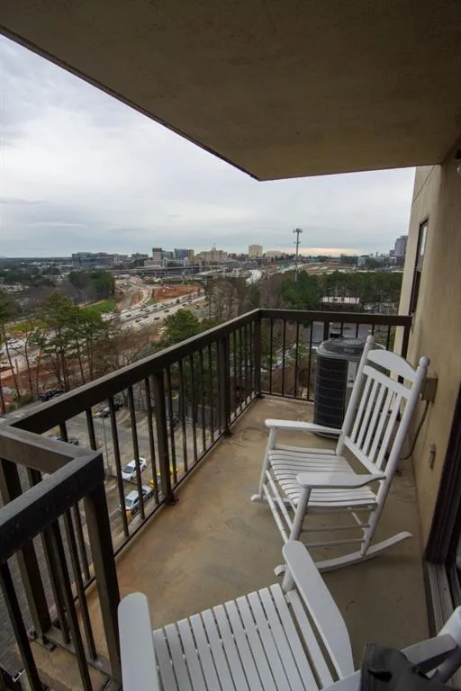 795 Hammond Drive Unit 1105, Sandy Springs, Georgia 30328, 1 Bedroom Bedrooms, ,1 BathroomBathrooms,Residential,Sold,795 Hammond Drive Unit 1105,6674400