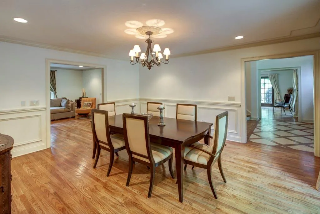 2875 Ridgewood Circle Nw, Atlanta, Georgia 30327, 5 Bedrooms Bedrooms, ,5 BathroomsBathrooms,Residential,Sold,2875 Ridgewood Circle Nw,5721342