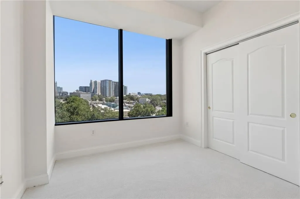 2828 Peachtree Road Ne Unit 802, Atlanta, Georgia 30305, 2 Bedrooms Bedrooms, ,2 BathroomsBathrooms,Residential,For Sale,2828 Peachtree Road Ne Unit 802,7640504