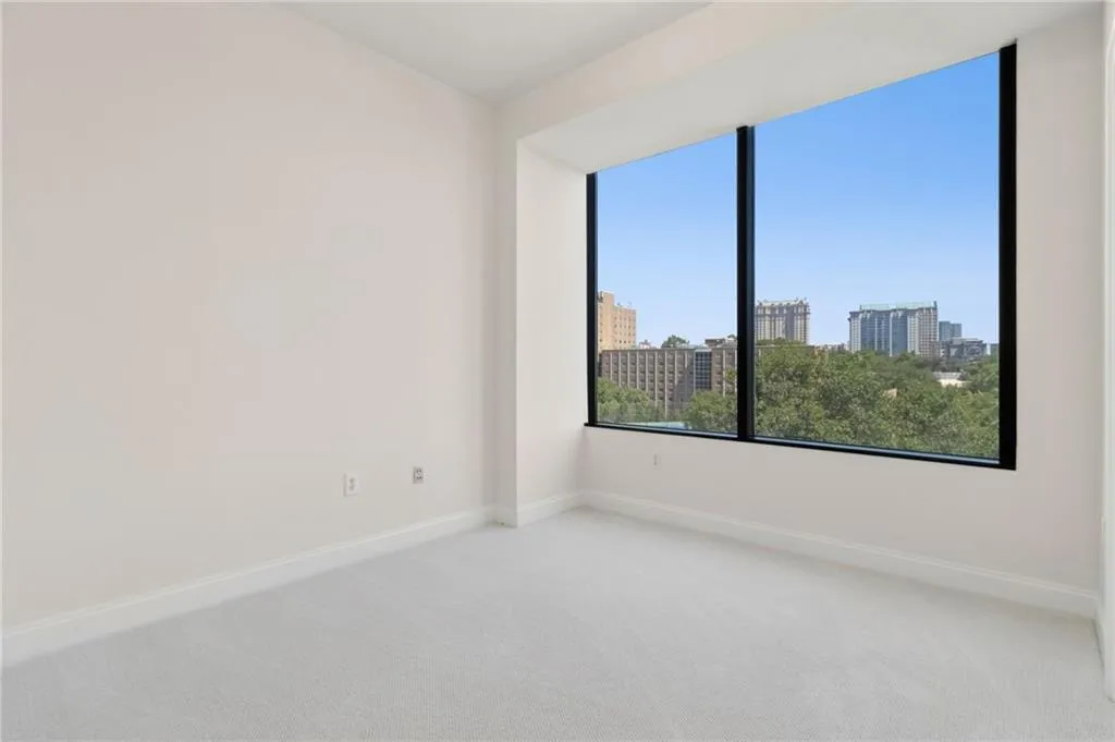 2828 Peachtree Road Ne Unit 802, Atlanta, Georgia 30305, 2 Bedrooms Bedrooms, ,2 BathroomsBathrooms,Residential,For Sale,2828 Peachtree Road Ne Unit 802,7640504