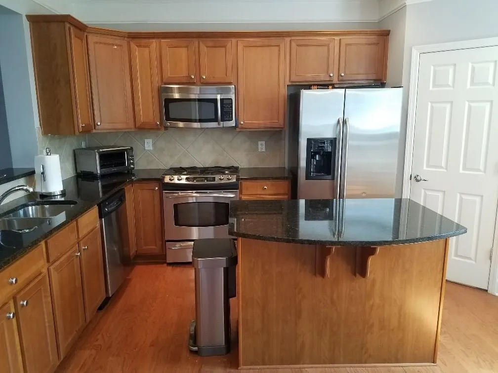 4933 Colchester Court, Atlanta, Georgia 30339, 3 Bedrooms Bedrooms, ,3 BathroomsBathrooms,Residential,Sold,4933 Colchester Court,5861181