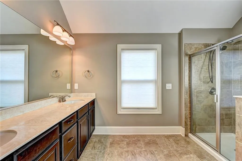 7645 Highland Bluff, Atlanta, Georgia 30328, 4 Bedrooms Bedrooms, ,2 BathroomsBathrooms,Residential,Sold,7645 Highland Bluff,6070769