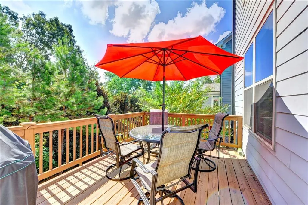 7645 Highland Bluff, Atlanta, Georgia 30328, 4 Bedrooms Bedrooms, ,2 BathroomsBathrooms,Residential,Sold,7645 Highland Bluff,6070769