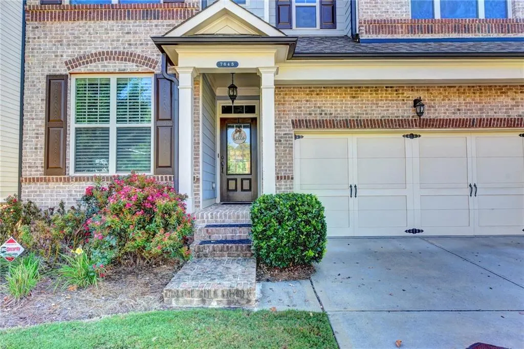 7645 Highland Bluff, Atlanta, Georgia 30328, 4 Bedrooms Bedrooms, ,2 BathroomsBathrooms,Residential,Sold,7645 Highland Bluff,6070769