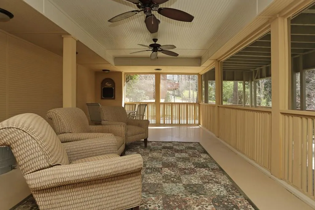 240 Colewood Way, Sandy Springs, Georgia 30328, 4 Bedrooms Bedrooms, ,3 BathroomsBathrooms,Residential,Sold,240 Colewood Way,5819666