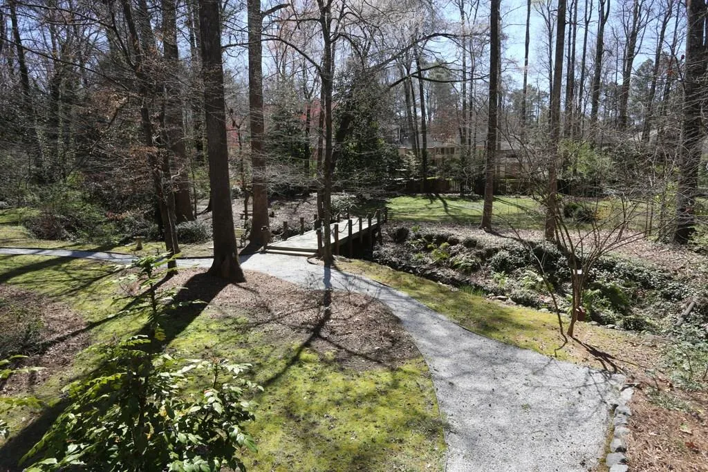 240 Colewood Way, Sandy Springs, Georgia 30328, 4 Bedrooms Bedrooms, ,3 BathroomsBathrooms,Residential,Sold,240 Colewood Way,5819666