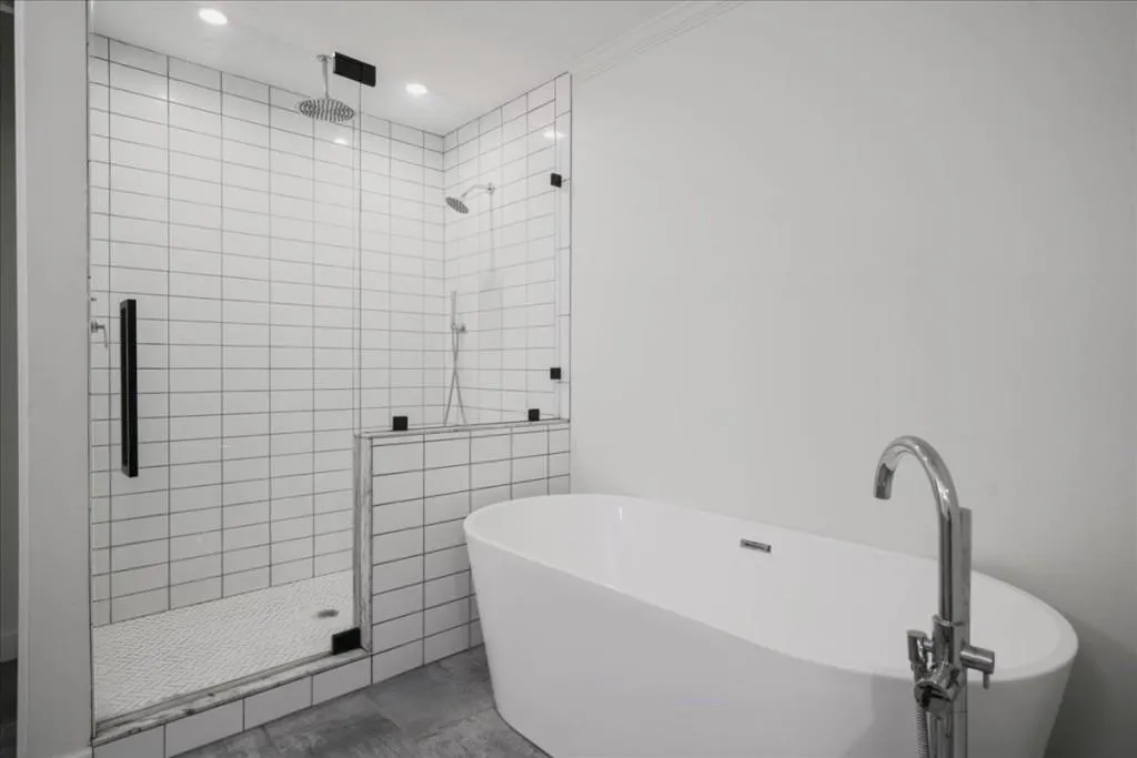 415 N Harbor Drive, Sandy Springs, Georgia 30328, 4 Bedrooms Bedrooms, ,3 BathroomsBathrooms,Residential,Sold,415 N Harbor Drive,7180197