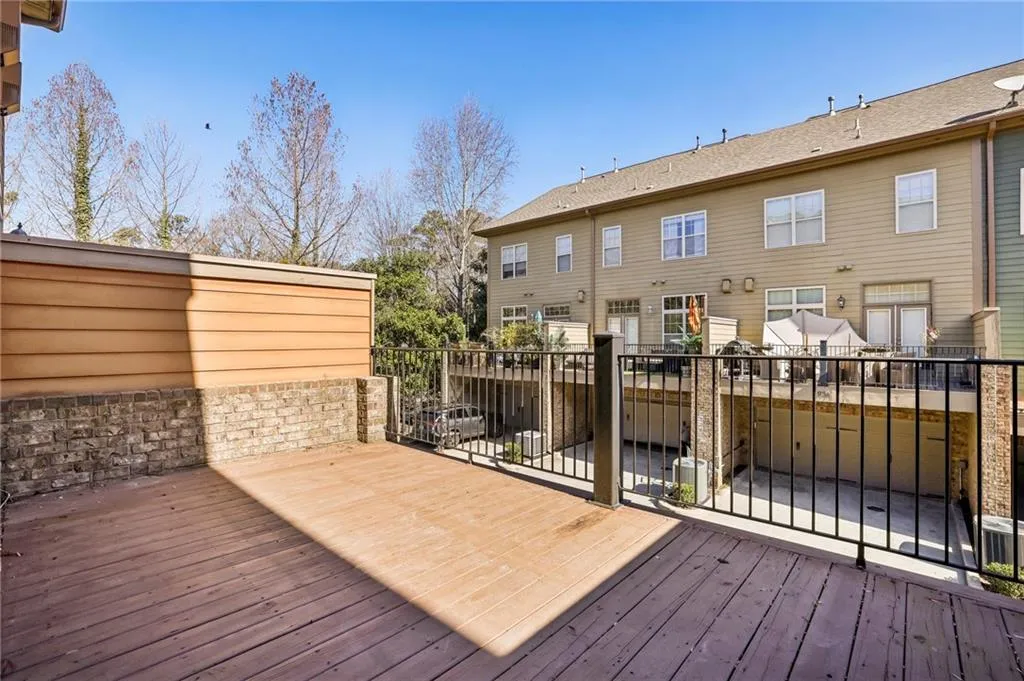 911 Telfair Close, Sandy Springs, Georgia 30350, 3 Bedrooms Bedrooms, ,3 BathroomsBathrooms,Residential,Sold,911 Telfair Close,7528916