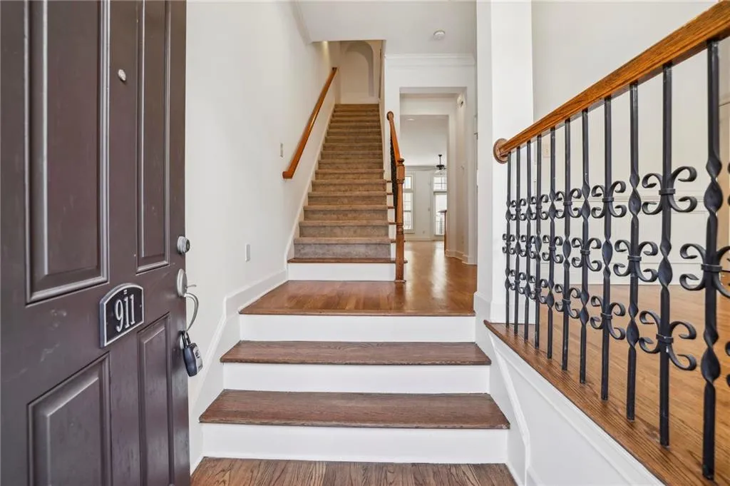 911 Telfair Close, Sandy Springs, Georgia 30350, 3 Bedrooms Bedrooms, ,3 BathroomsBathrooms,Residential,Sold,911 Telfair Close,7528916