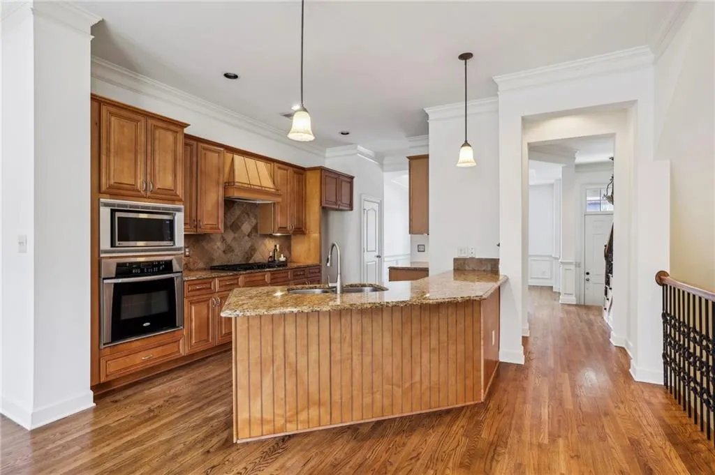 911 Telfair Close, Sandy Springs, Georgia 30350, 3 Bedrooms Bedrooms, ,3 BathroomsBathrooms,Residential,Sold,911 Telfair Close,7528916