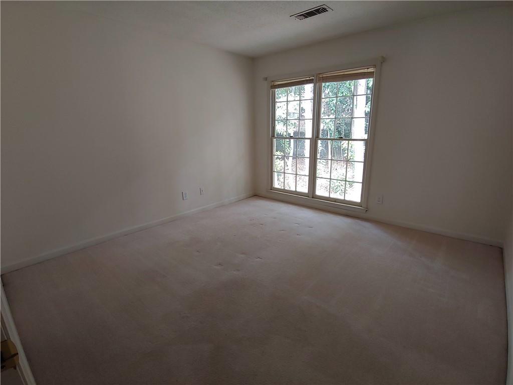 Third bedroom facing back yard Third bedroom facing back yard