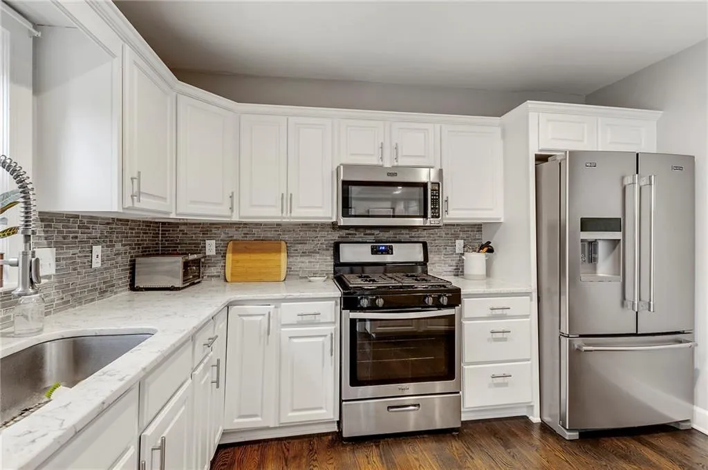 72 Mount Vernon Circle, Atlanta, Georgia 30338, 3 Bedrooms Bedrooms, ,2 BathroomsBathrooms,Residential,Sold,72 Mount Vernon Circle,6944116