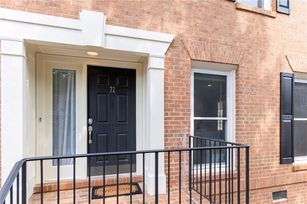 72 Mount Vernon Circle, Atlanta, Georgia 30338, 3 Bedrooms Bedrooms, ,2 BathroomsBathrooms,Residential,Sold,72 Mount Vernon Circle,6944116