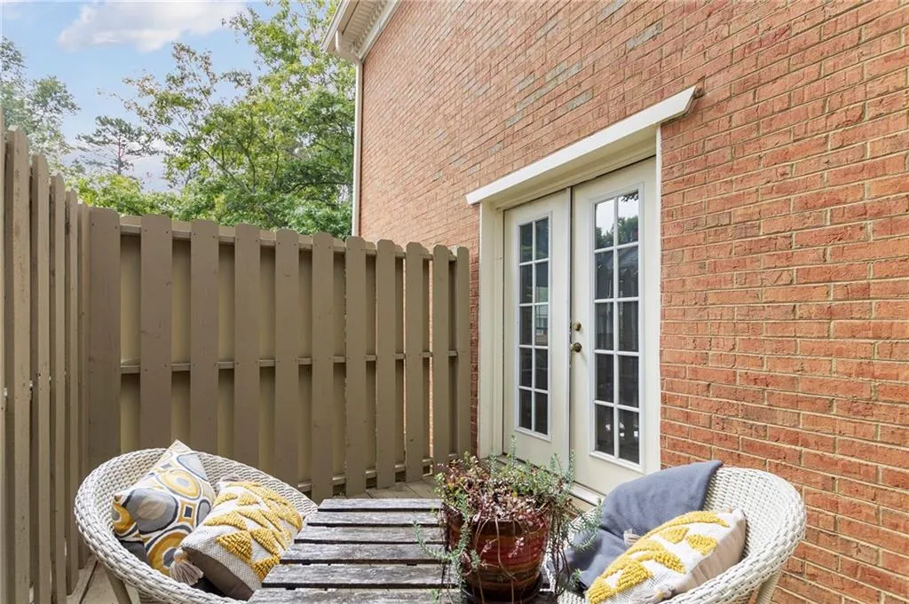 72 Mount Vernon Circle, Atlanta, Georgia 30338, 3 Bedrooms Bedrooms, ,2 BathroomsBathrooms,Residential,Sold,72 Mount Vernon Circle,6944116