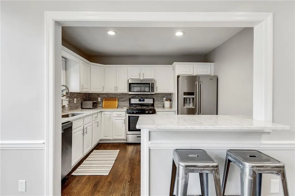 72 Mount Vernon Circle, Atlanta, Georgia 30338, 3 Bedrooms Bedrooms, ,2 BathroomsBathrooms,Residential,Sold,72 Mount Vernon Circle,6944116