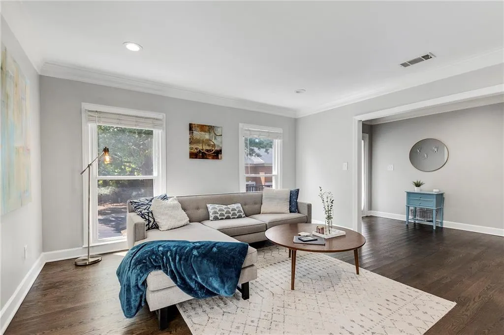 72 Mount Vernon Circle, Atlanta, Georgia 30338, 3 Bedrooms Bedrooms, ,2 BathroomsBathrooms,Residential,Sold,72 Mount Vernon Circle,6944116