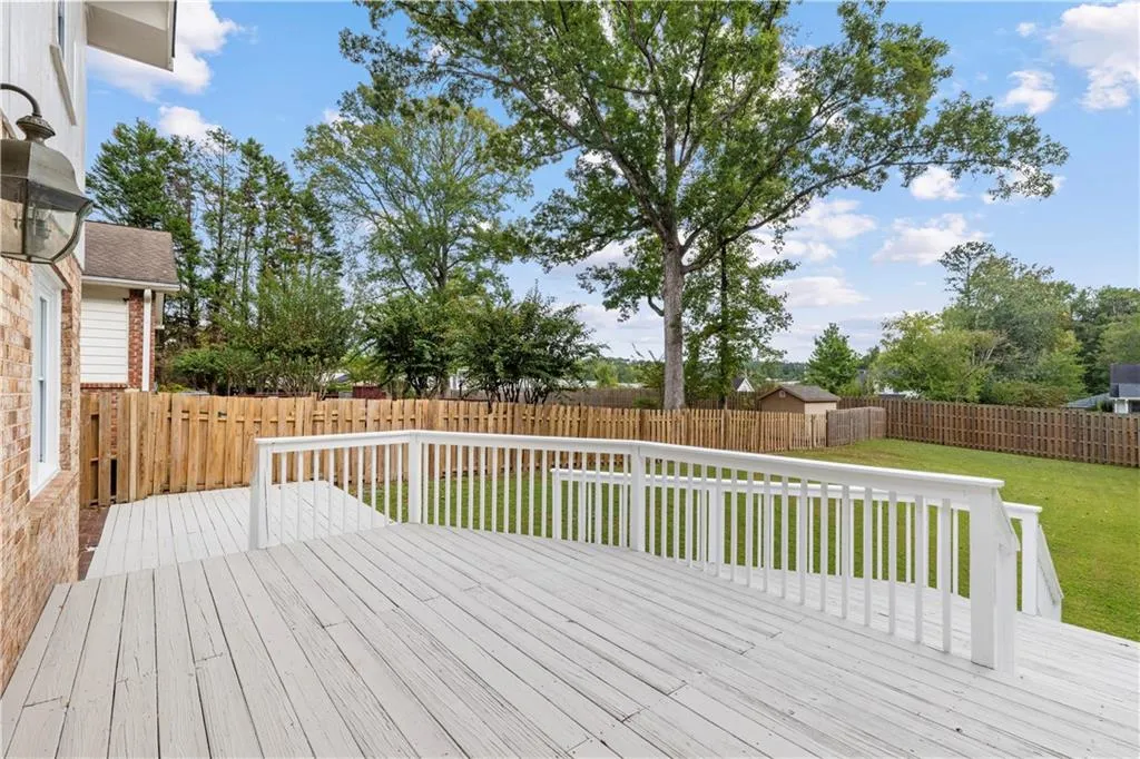 805 Sudbury Road, Atlanta, Georgia 30328, 5 Bedrooms Bedrooms, ,3 BathroomsBathrooms,Residential,For Sale,805 Sudbury Road,7660712