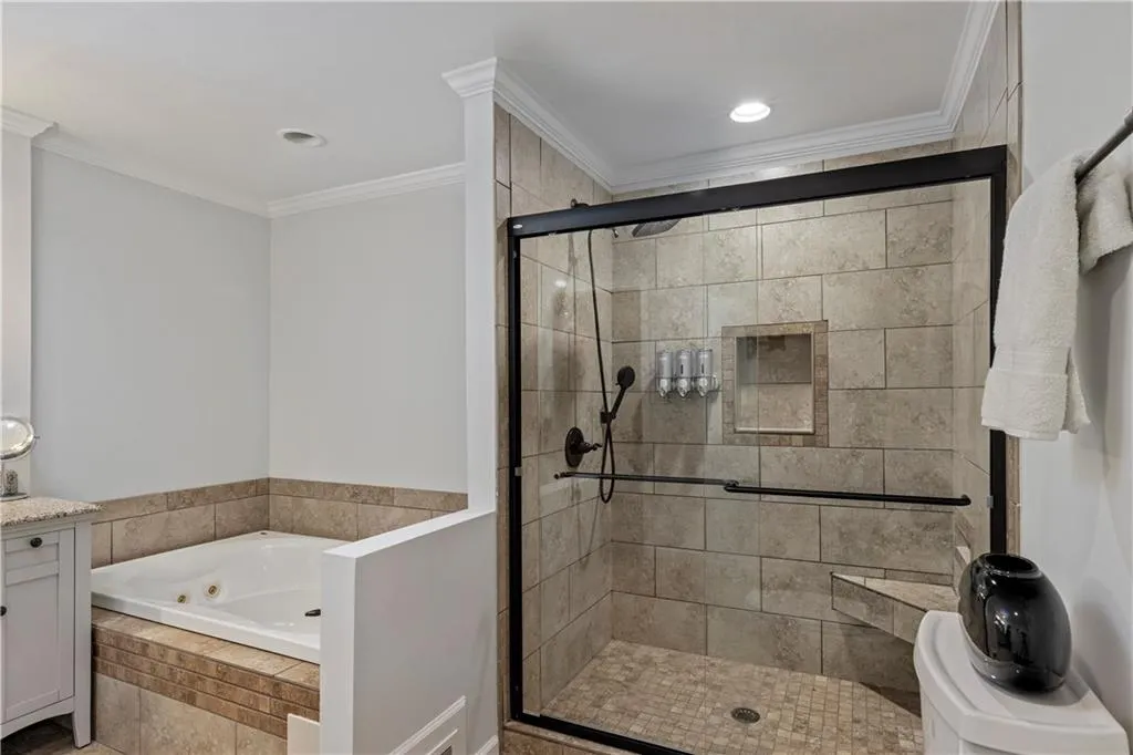 805 Sudbury Road, Atlanta, Georgia 30328, 5 Bedrooms Bedrooms, ,3 BathroomsBathrooms,Residential,For Sale,805 Sudbury Road,7660712