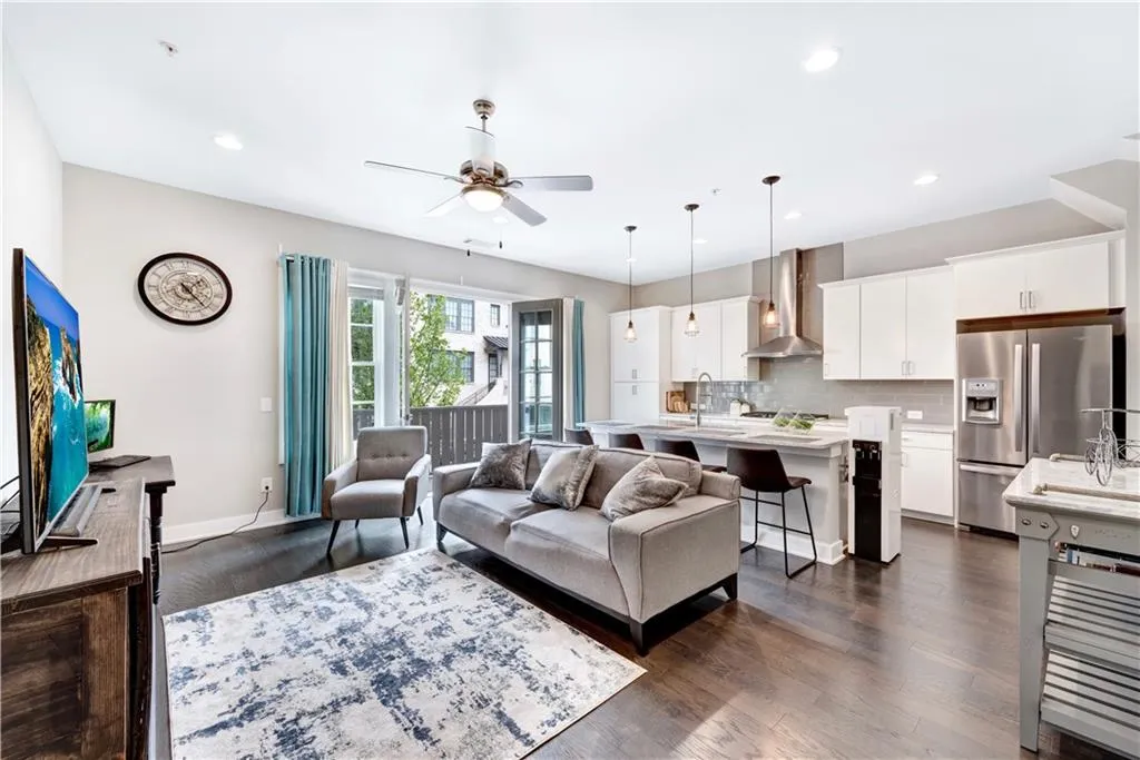 6674 Cadence Boulevard Unit 72, Atlanta, Georgia 30328, 1 Bedroom Bedrooms, ,1 BathroomBathrooms,Residential,Sold,6674 Cadence Boulevard Unit 72,6675204