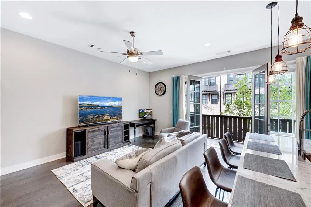 6674 Cadence Boulevard Unit 72, Atlanta, Georgia 30328, 1 Bedroom Bedrooms, ,1 BathroomBathrooms,Residential,Sold,6674 Cadence Boulevard Unit 72,6675204